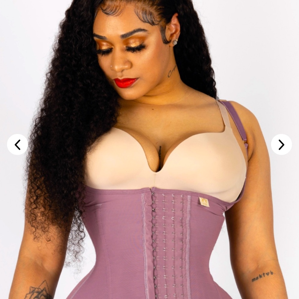 Tributo Thin Strap Vest Waist Trainer- Color HER